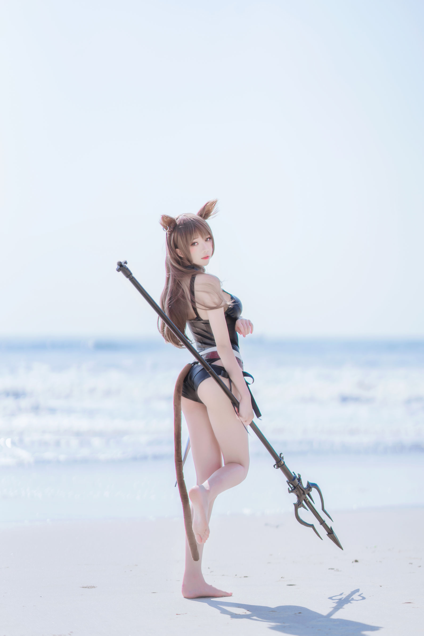 4.jpg 《明日方舟》天火泳装cosplay,尾巴挺翘滴  美图写真 第4张