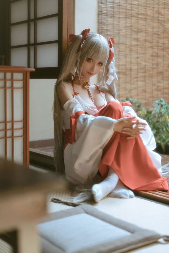 10.jpg 夏日神社 巫女露乳-蠢沫沫《碧蓝航线》可畏号巫女装COS  美图写真 第10张