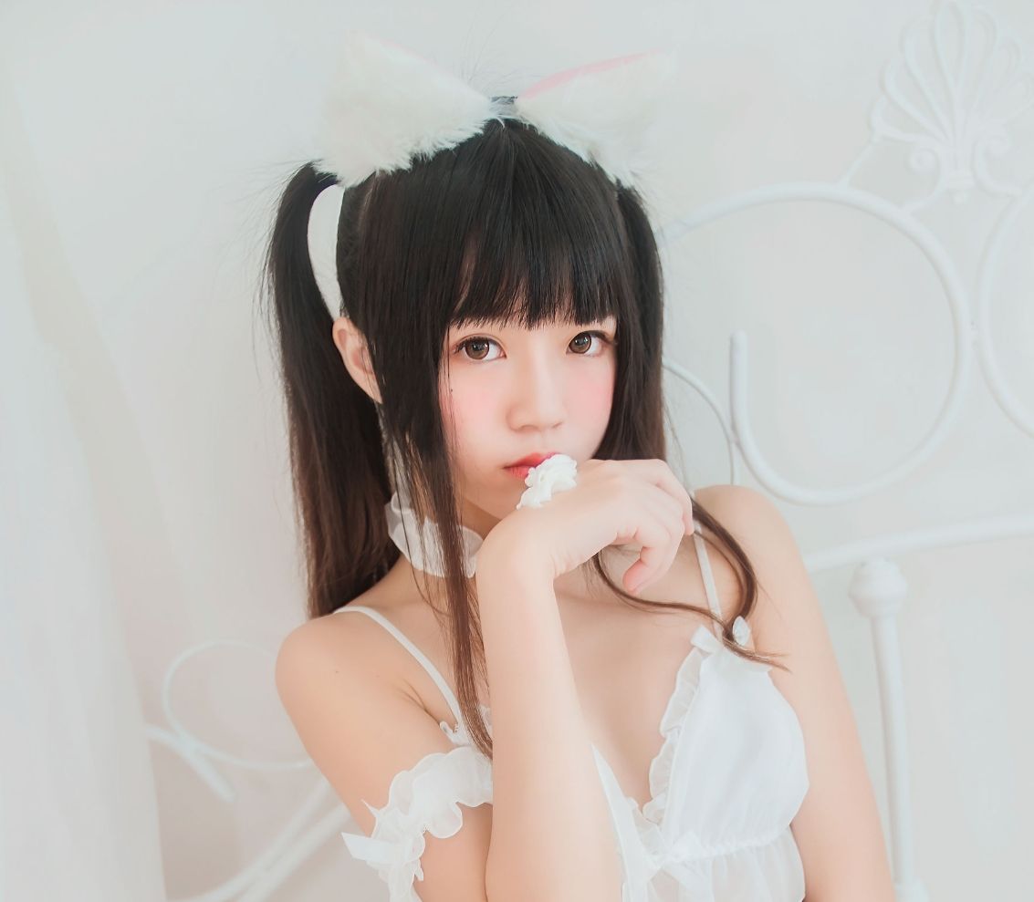 3.jpg 桜桃喵《白猫》——萌态十足的白色猫耳与清新气质  桜桃喵 第3张